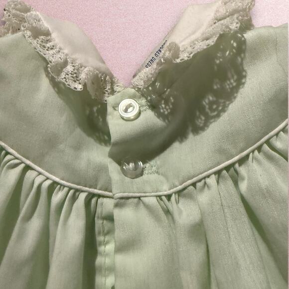 Vintage Polly Flinders Mint Green Hand-Smocked Baby Dress – Infant 6–9 Months - Picture 3 of 7